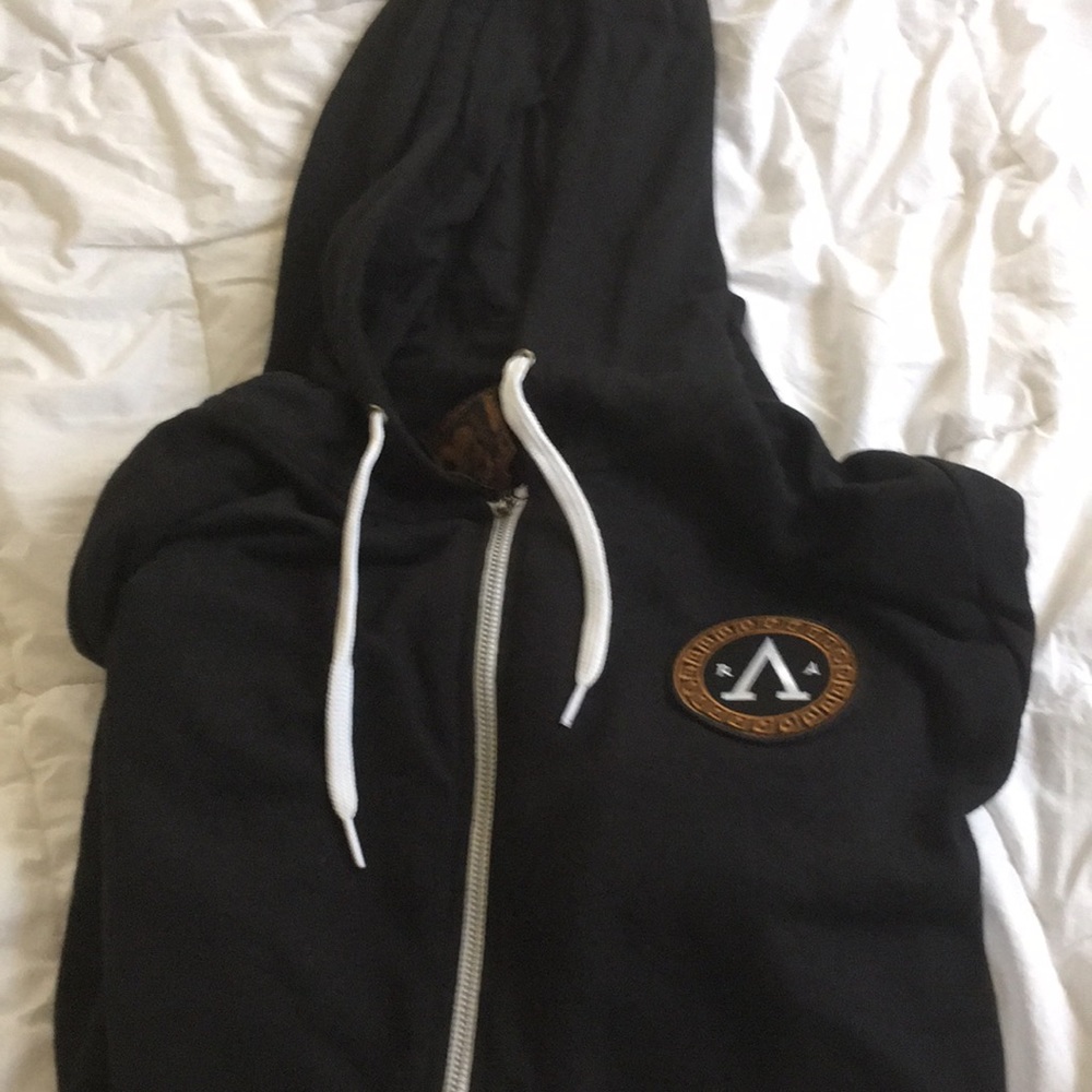 Large never worn Rogue American hoodie